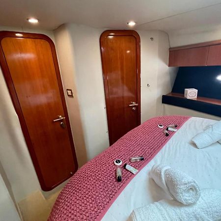 Boat Accommodation Ltd Torquay Exterior foto