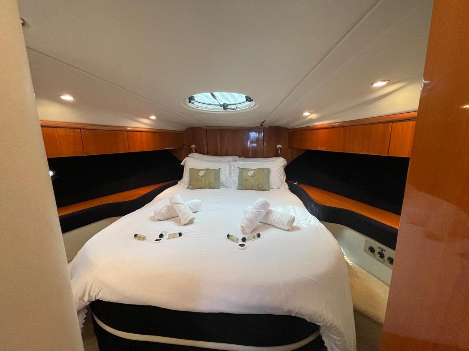 Boat Accommodation Ltd Torquay Exterior foto